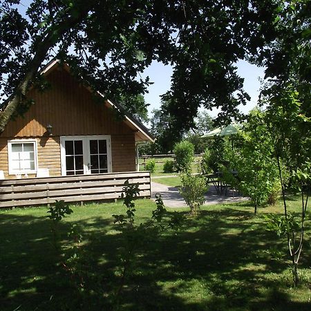 Vakantiehuisjes Landgoed Sonneborghe Kollumerzwaag Ngoại thất bức ảnh